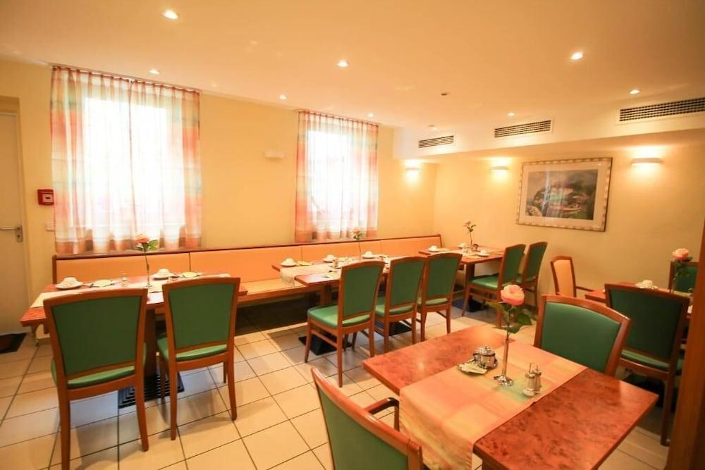 Hotel Miramar Am Roemer Франкфурт-на-Майні Екстер'єр фото