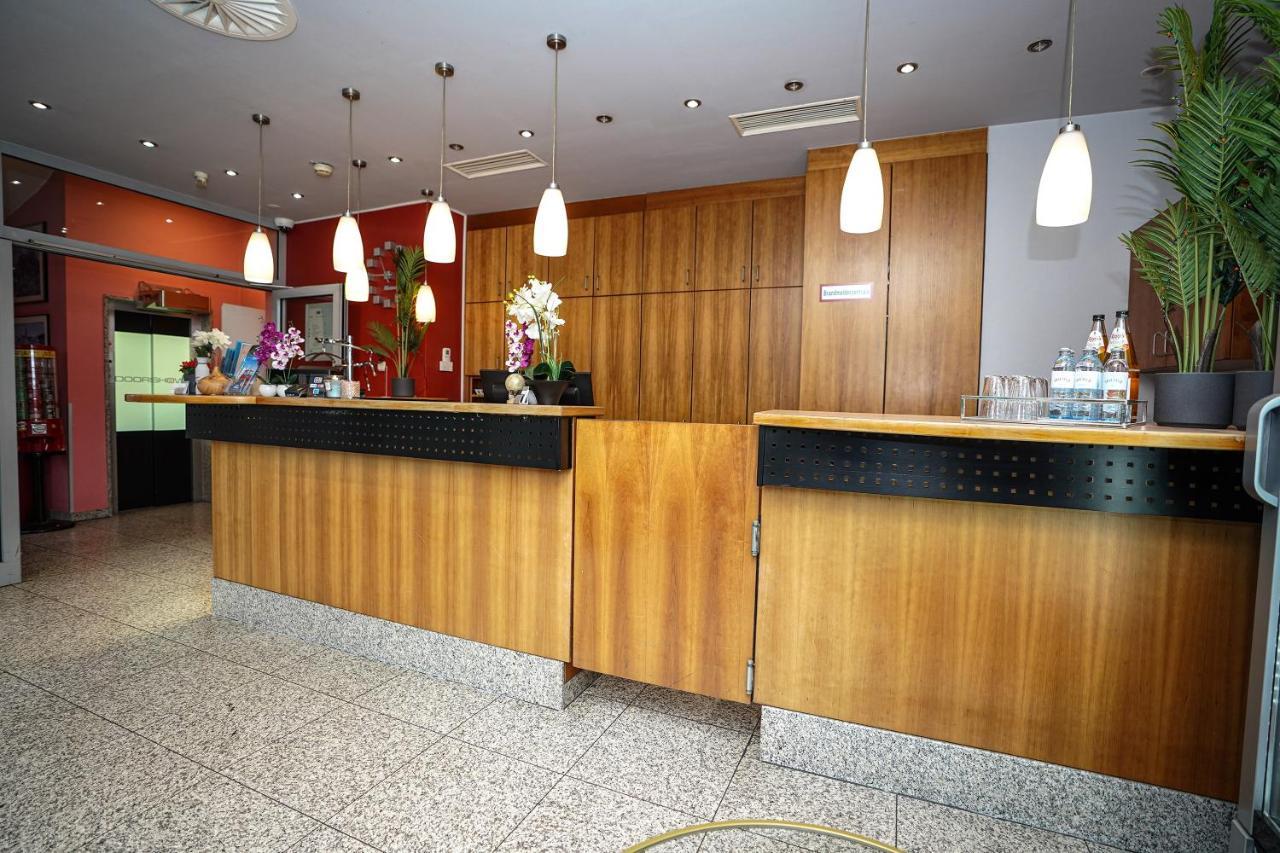 Hotel Miramar Am Roemer Франкфурт-на-Майні Екстер'єр фото