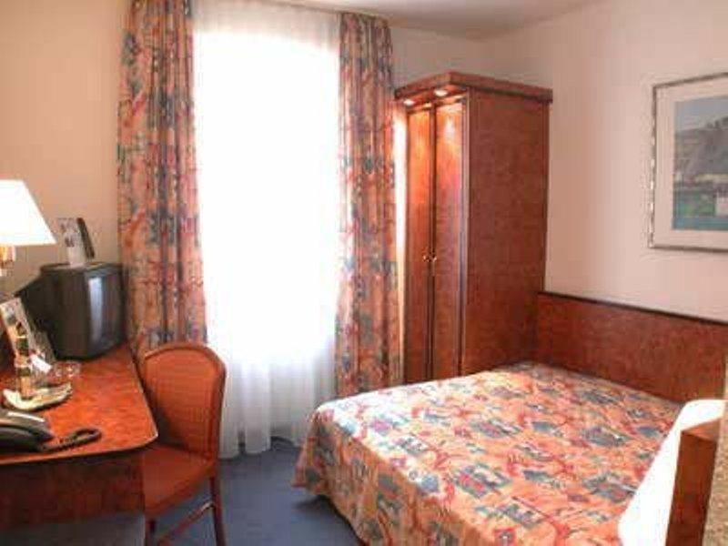 Hotel Miramar Am Roemer Франкфурт-на-Майні Номер фото